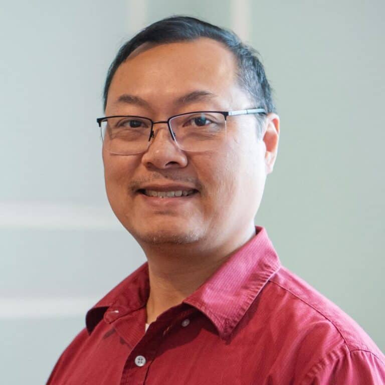 Thinh Nguyen headshot